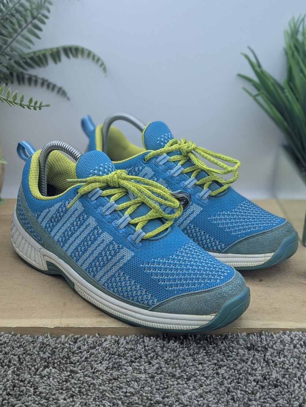 Orthofeet Biofit Women's Size 9D Wide Casual Walking Shoes Orthotic Comfort
